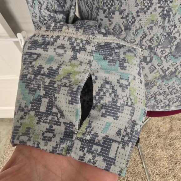 Women's Free Country Blue Geometric Pattern Turtle Neck Athletic Top |Size Large - Picture 6 of 10